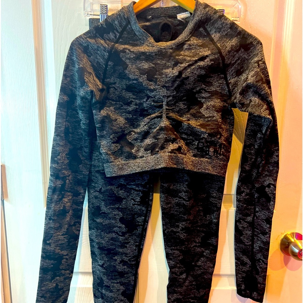 Gym shark camp legging set